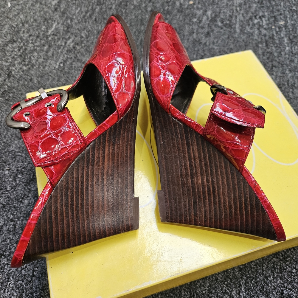 Joan & David Orchid Dark Red Croc Pattern Square Toe Wedge Sandals Size 6.5 - Picture 7 of 11